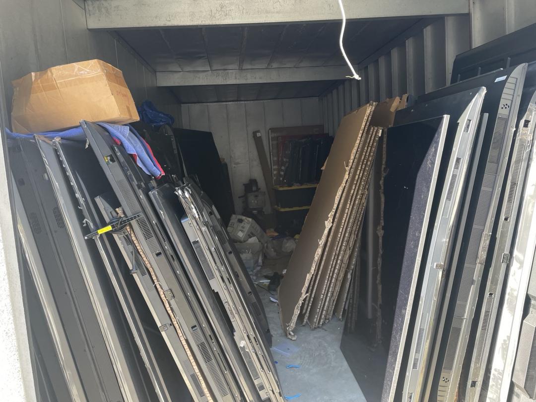 Storage Unit Auction in Doraville, GA at Pleasantdale Storage of